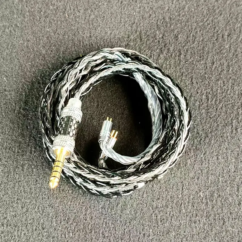 

XINHS S36 8-ядерный кабель для наушников с черным графеновым покрытием и черными камнями