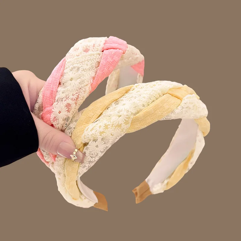 Простая широкая повязка на голову в корейском стиле, изысканный головной убор для девочек, модная тканевая повязка на голову с вышивкой, аксессуары для волос