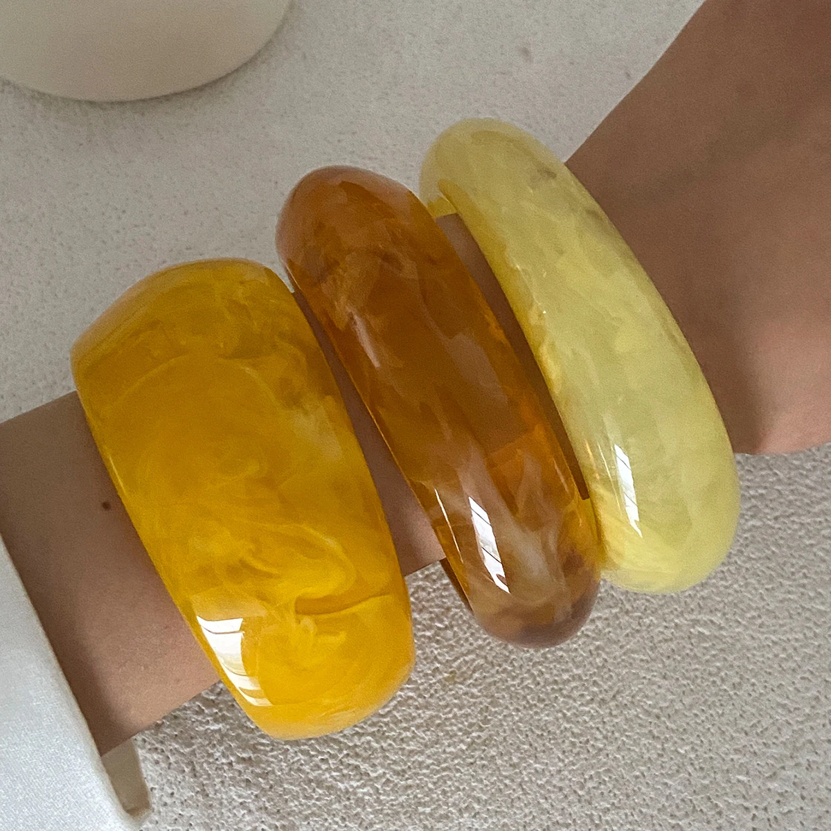 SHIXIN New Fashion Orange Yellow Resin Acrylic Thick Bangle Bracelets for Women Punk Irregular Large Wide Bangle Lady Jewelry