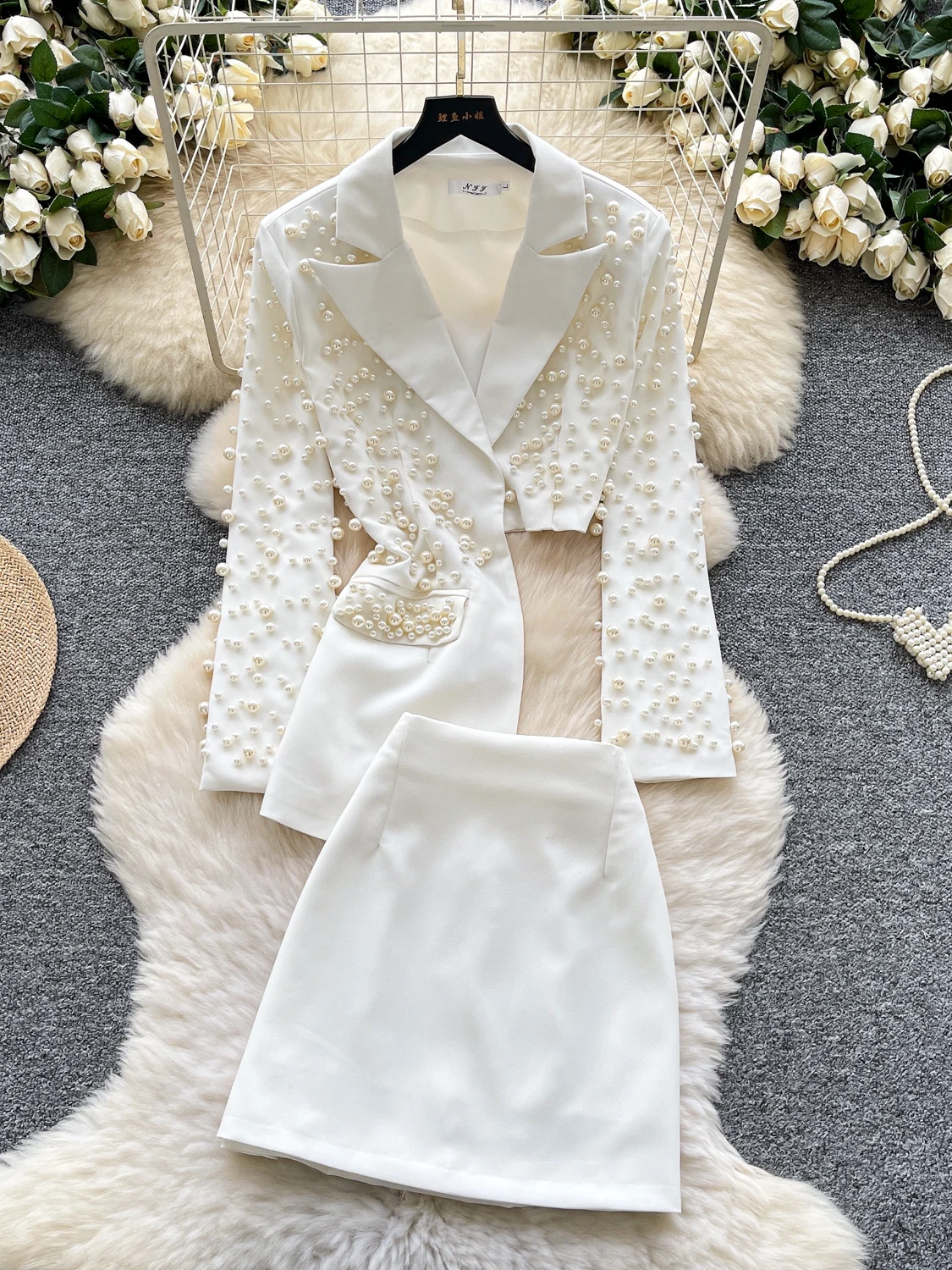 

Легкий роскошный эмалированный костюм, пальто, женская юбка с высокой талией, комплект из двух предметов, одежда для поездок на работу, осенняя мода