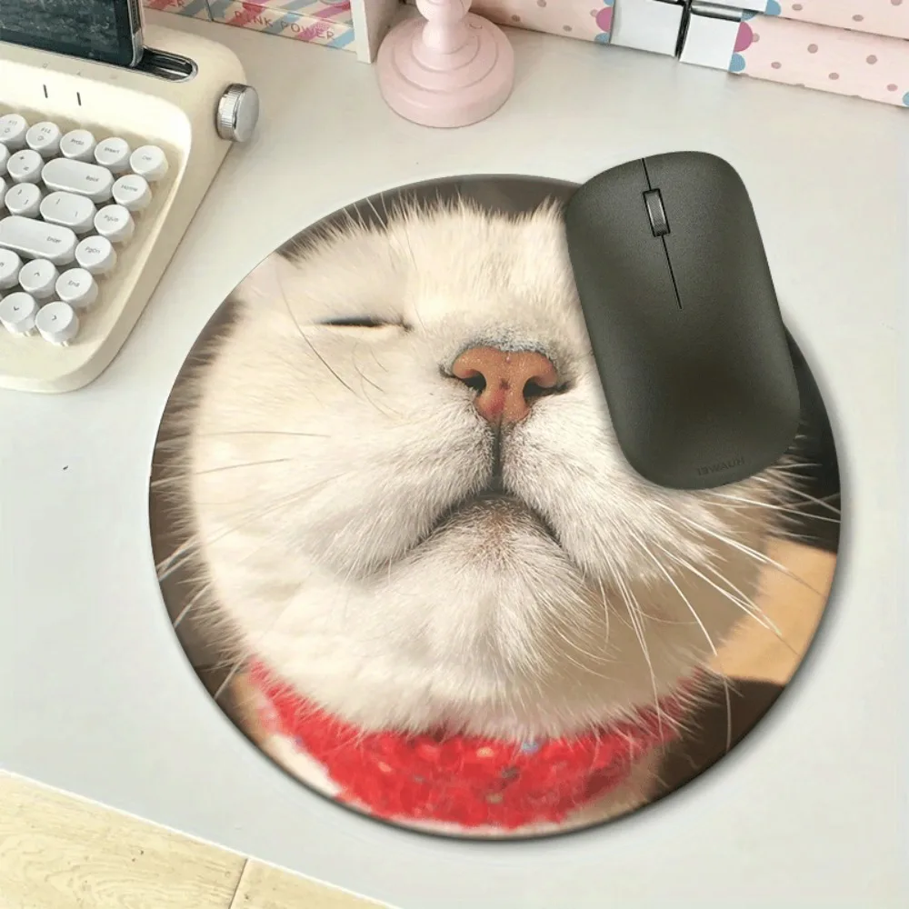 

Funny cat with a round mouse padouse Pad Cute Branco Desk Pad Extended Gaming Keyboard Mats Large Gamer Anime Mousepad