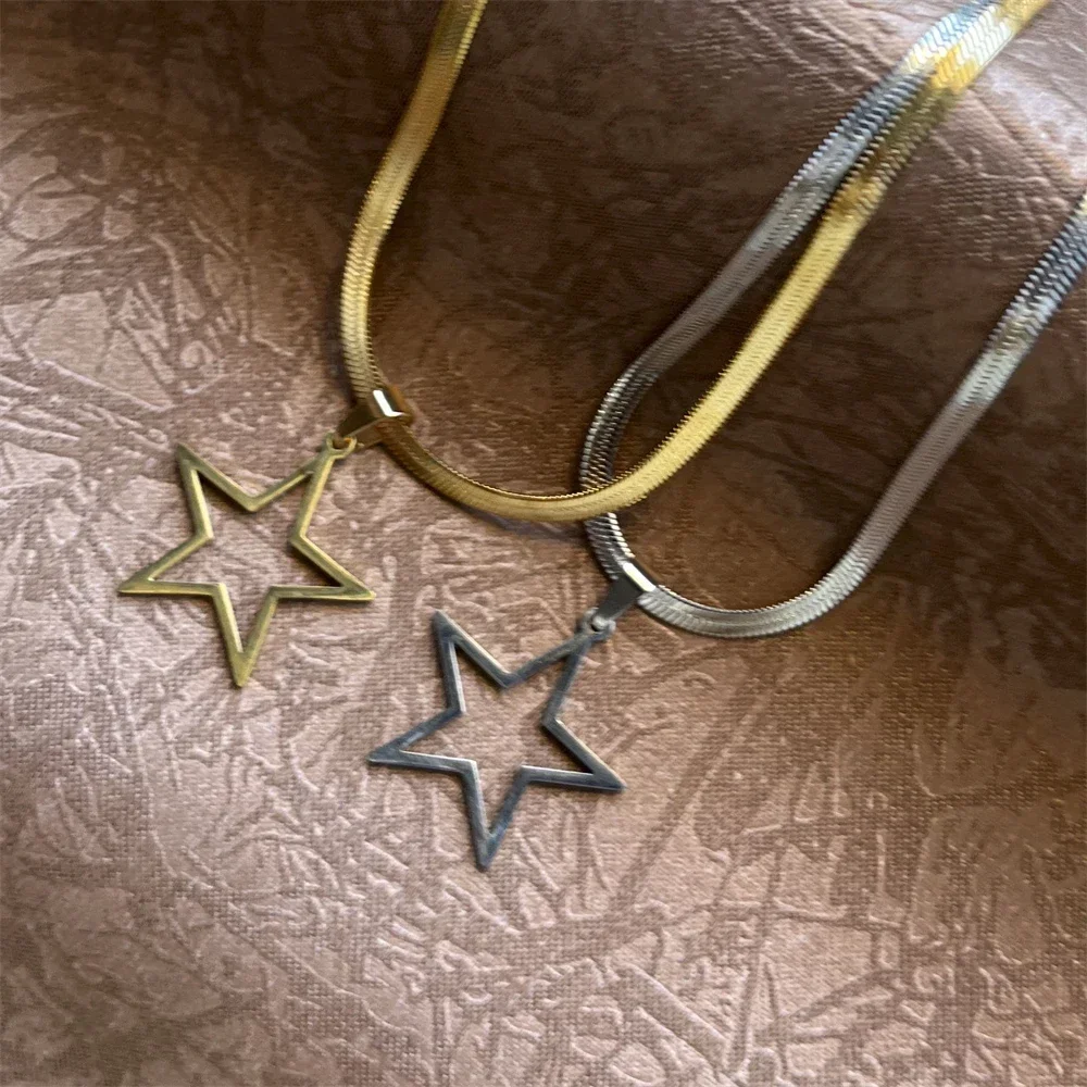 1PCS Stainless Steel Hollow Star Pendant Necklace For Women Pentagram Charm On The Neck 40+5 cm Blade Snake Chain Jewelry Gift