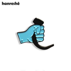 Hanreshe Funny Enamel Intubation Anesthesia Brooch Medical Respiratory Lung Clean Medicine Lapel Badge Pin for Doctors Nurses