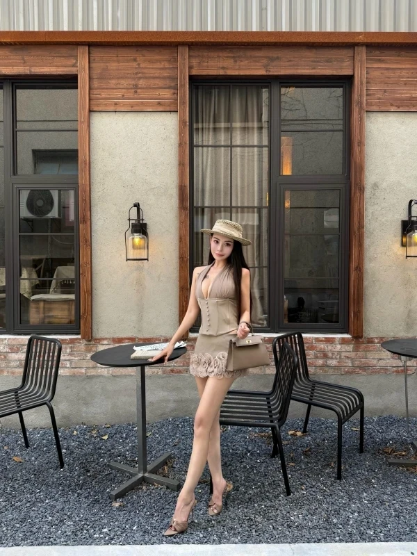 

Сексуальный комплект Pure Desire Hot Girl V-Ne Hanging Ne Svel Top с высокой талией и 3D цветочной запахом вокруг юбки, комплект из двух предметов