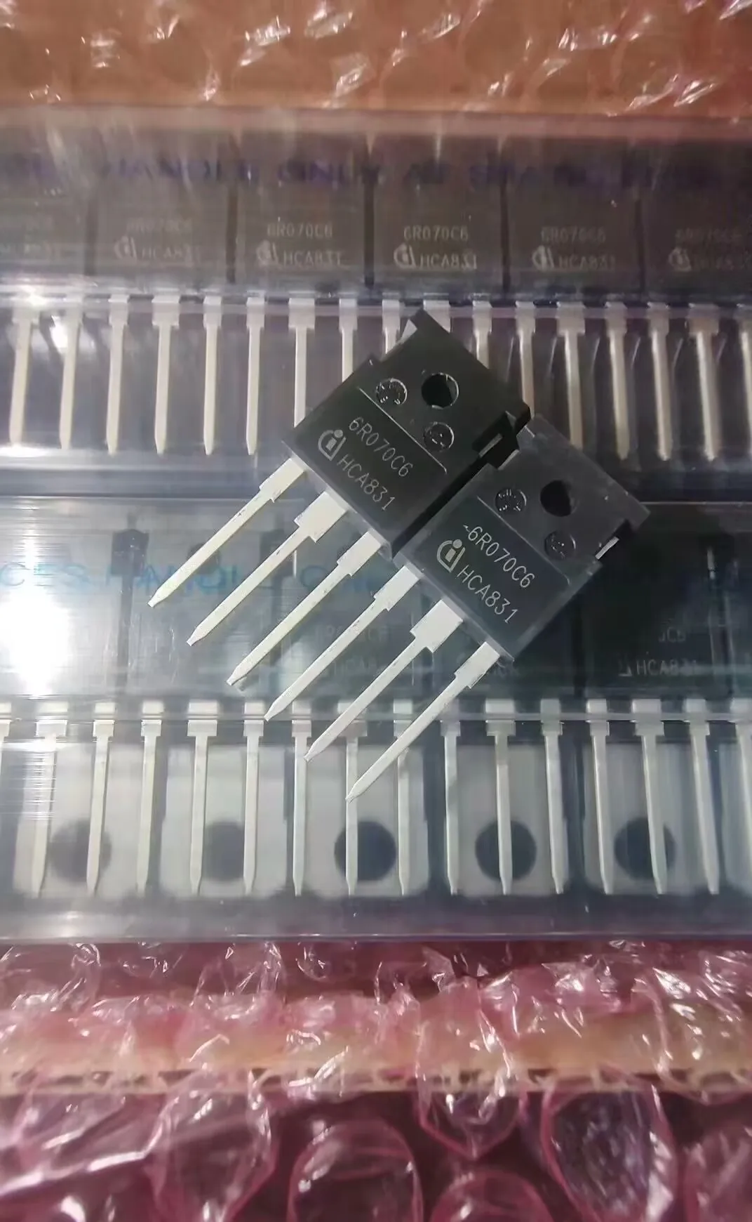 

10PCS/LOT New and original IPW60R070C6 6R070C6 TO-247 MOSFET N-CH 600V 53A Transistors