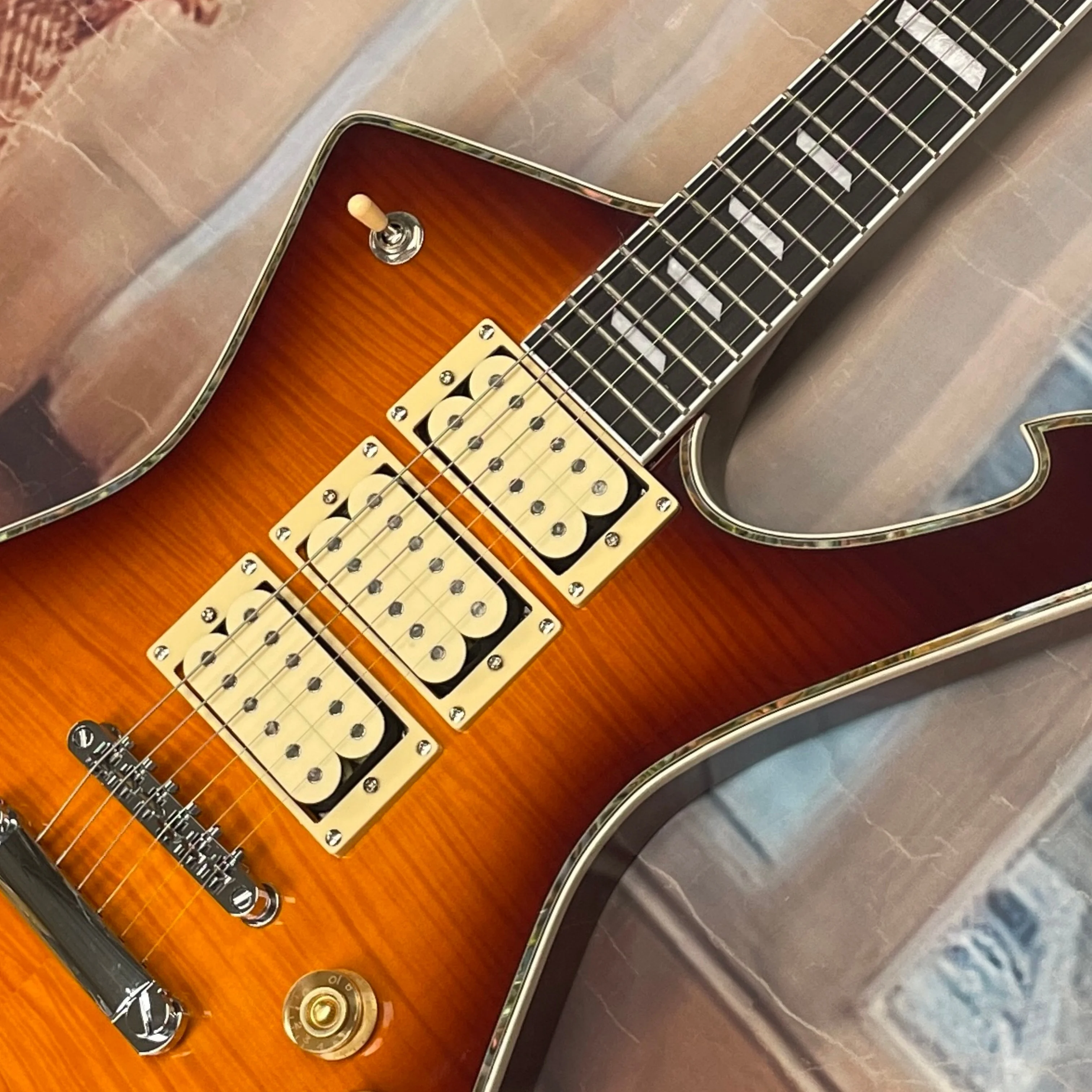 6-string electricguitar mahogany body,gold knob design guitars,combining stylish appearance and excellent sound quality guitarra