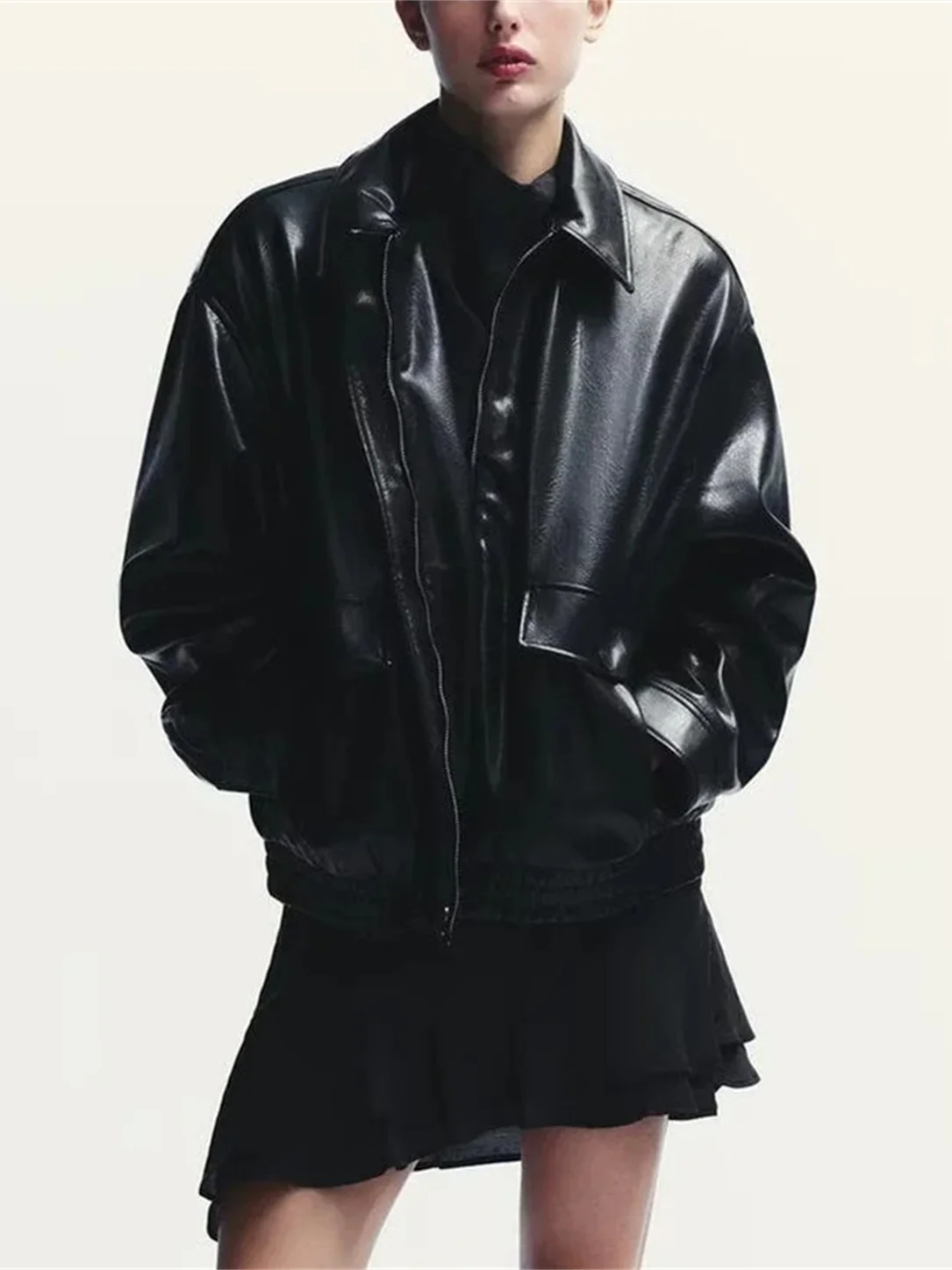 패셔너블 파일럿 재킷 여성용 롱 슬리브 PU 가죽 코트 출퇴근용 슬림 지퍼 클로저 루즈핏 레귤러 길이 중국산