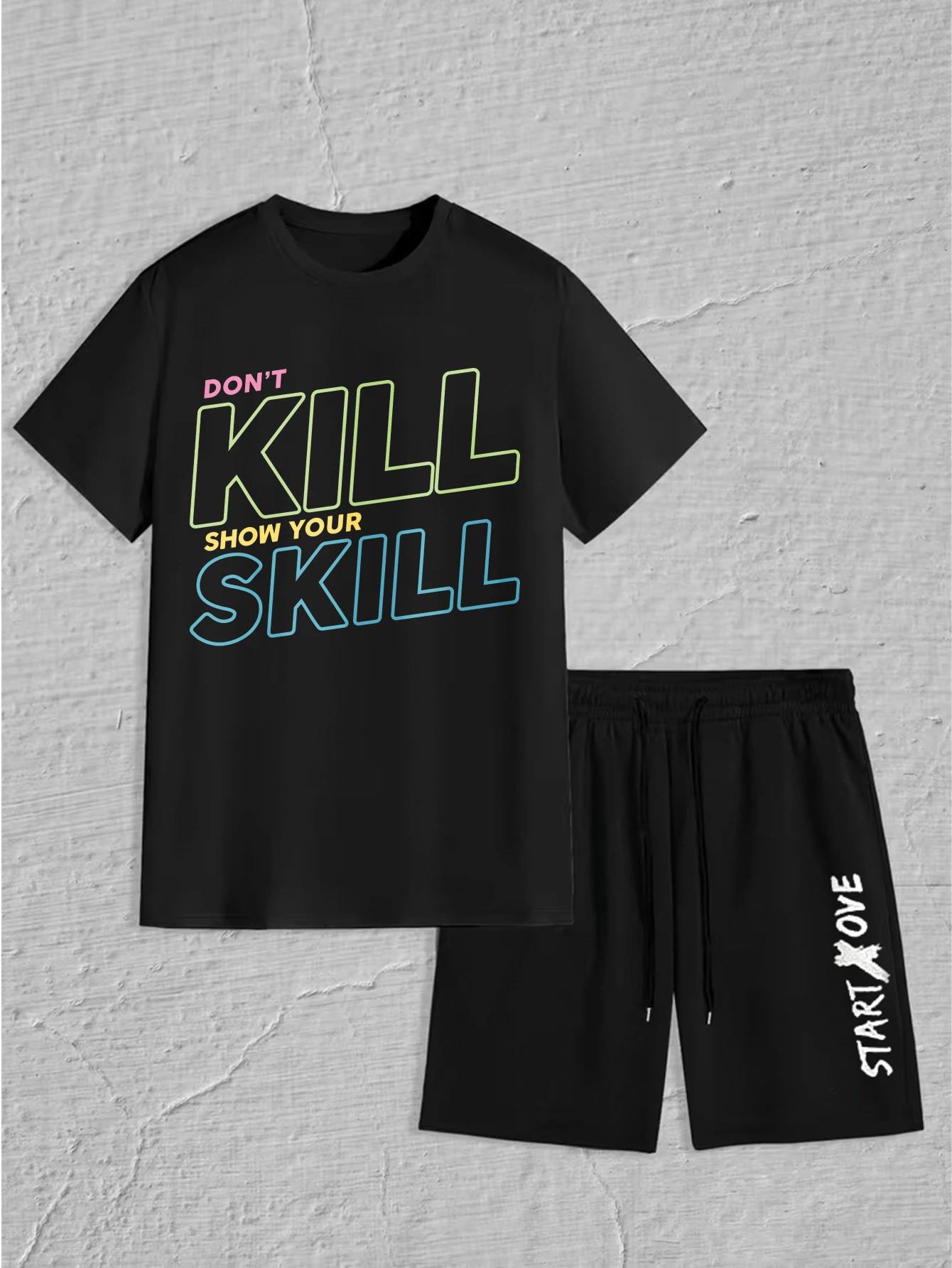 

Мужской комплект 2025, летний мужской костюм с графическим принтом, комплект мужской одежды с круглым вырезом, мужской комплект, спортивная мужская одежда