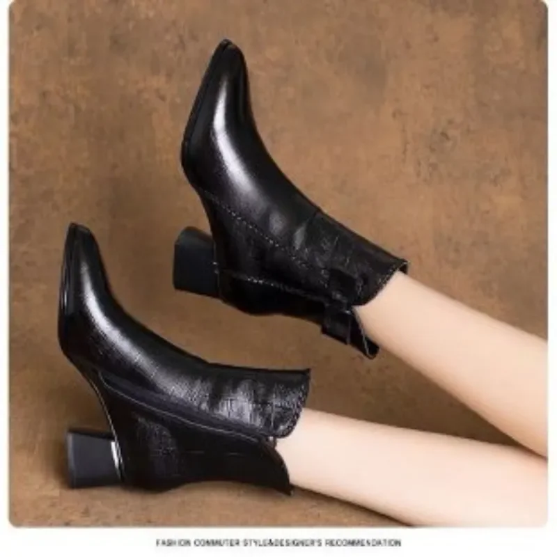 Versatile Zipper Mid Sleeve Boots for Women Winter New Style Plush Warm Bowknot Round Head Leather Fashion Boots for Women’s