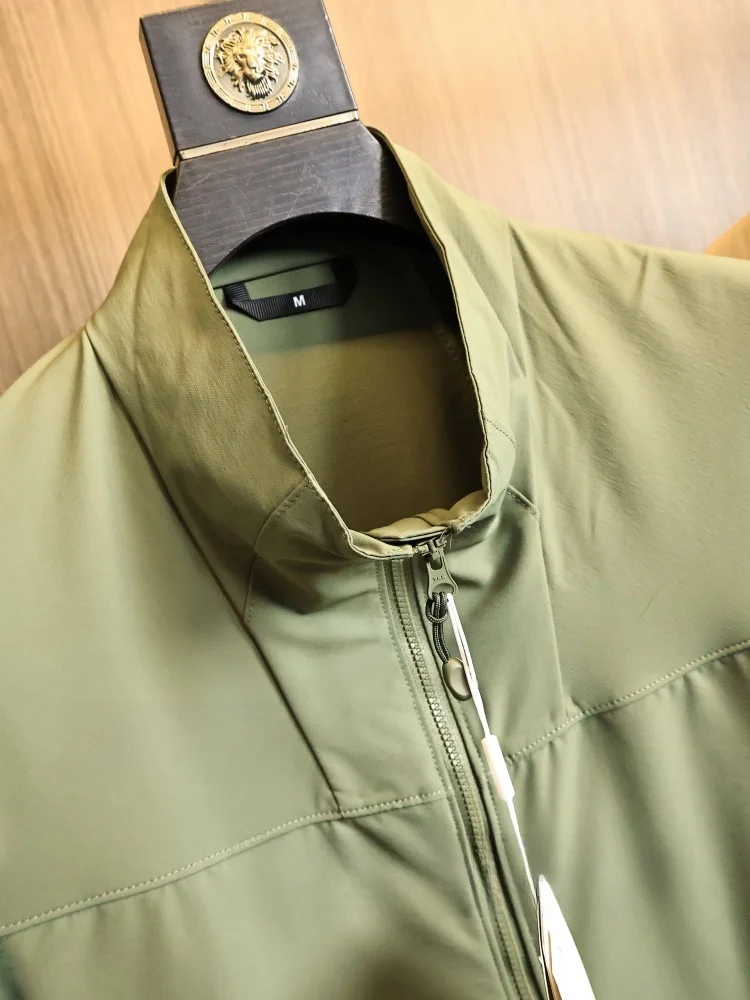Men's Pure Color Stand Collar Jacket Breathable Moisture Wicking Three-Proof Water Resistance Spring Fashion Urban Style