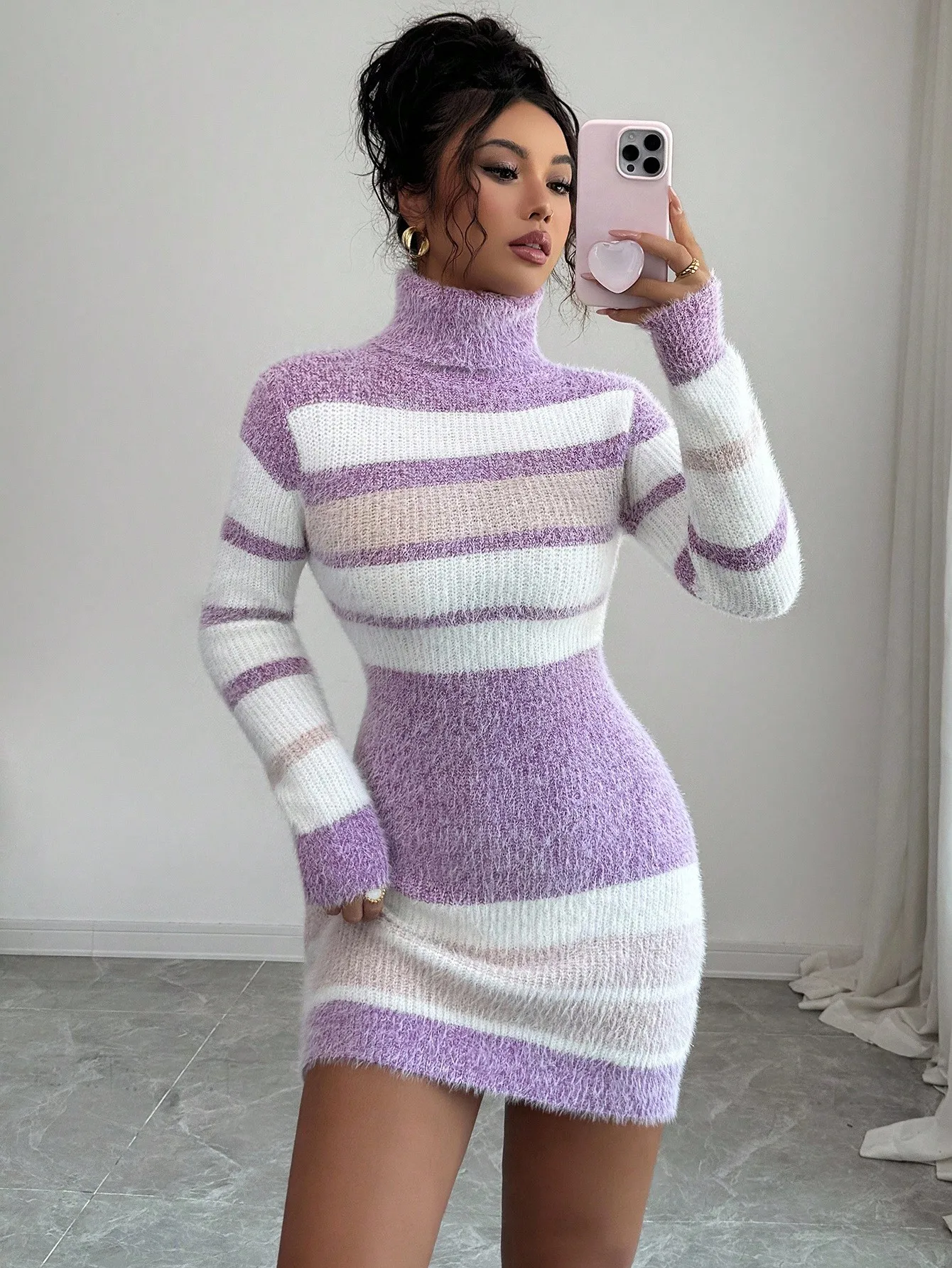 

Платье-бодикон с воротником-стойкой и полосатым узором из меха норки для женщин