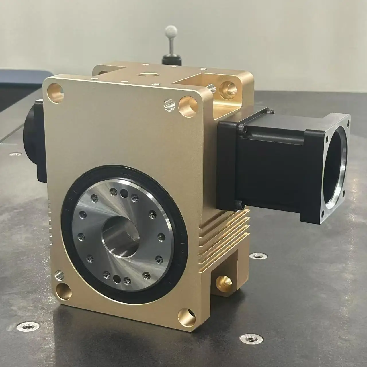 High Rigidity YRT Rotary Table - Zero Backlash with Strong Anti-overturning Capacity for Precision Machining