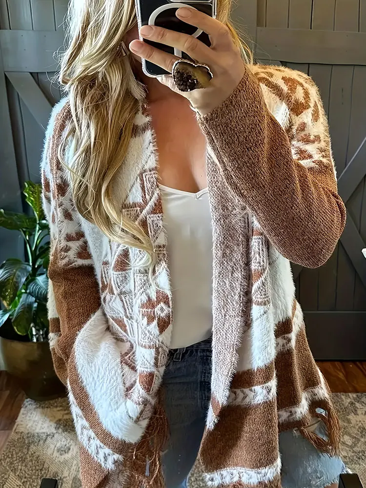 เสื้อคลุมคาร์ดิแกนลายเรขาคณิตน้ำหนักเบาสำหรับผู้หญิงไซส์ใหญ่ สไตล์ลำลอง แต่งพู่ชายเสื้อ เหมาะสำหรับใส่ในบ้าน ฤดูใบไม้ร่วง