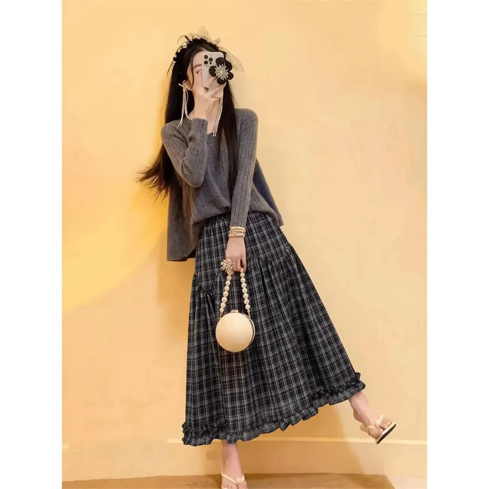 Vintage Black Plaid Ruffle A-line Midi Skirt Women's Summer New High Waist Wide Hem Flower Umbrella Skirt Loose Fit Thin Model