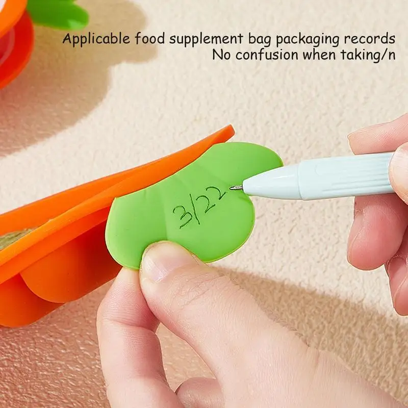 

Baby Food Container Silicone Complementary Food Carrot Shape Box With Lid Baby Baby Eight Compartments Breastmilk Popsicle Molds