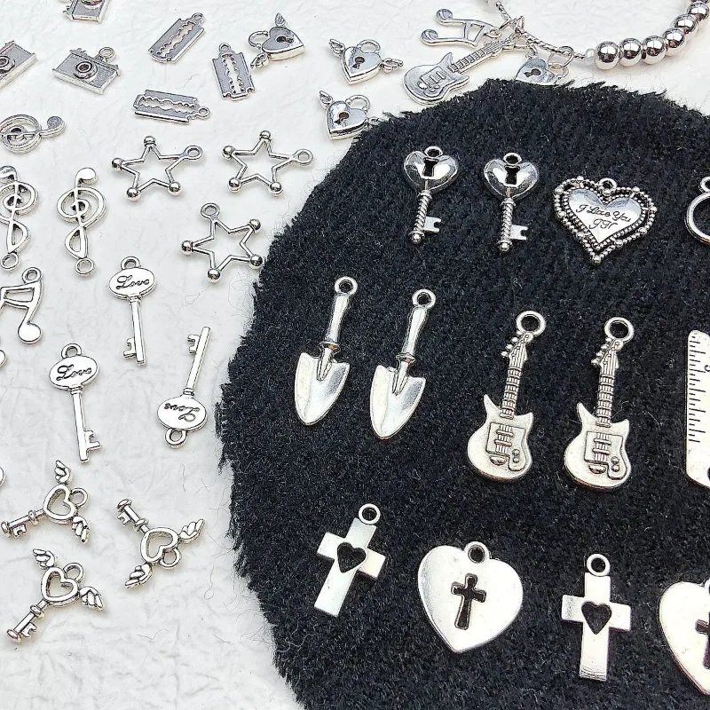 

Alloy Pendant Cross-shaped Heart-shaped Guitar Lock Japanese DIY Accessories Handmade Beaded Necklace Bracelet Materials Charms