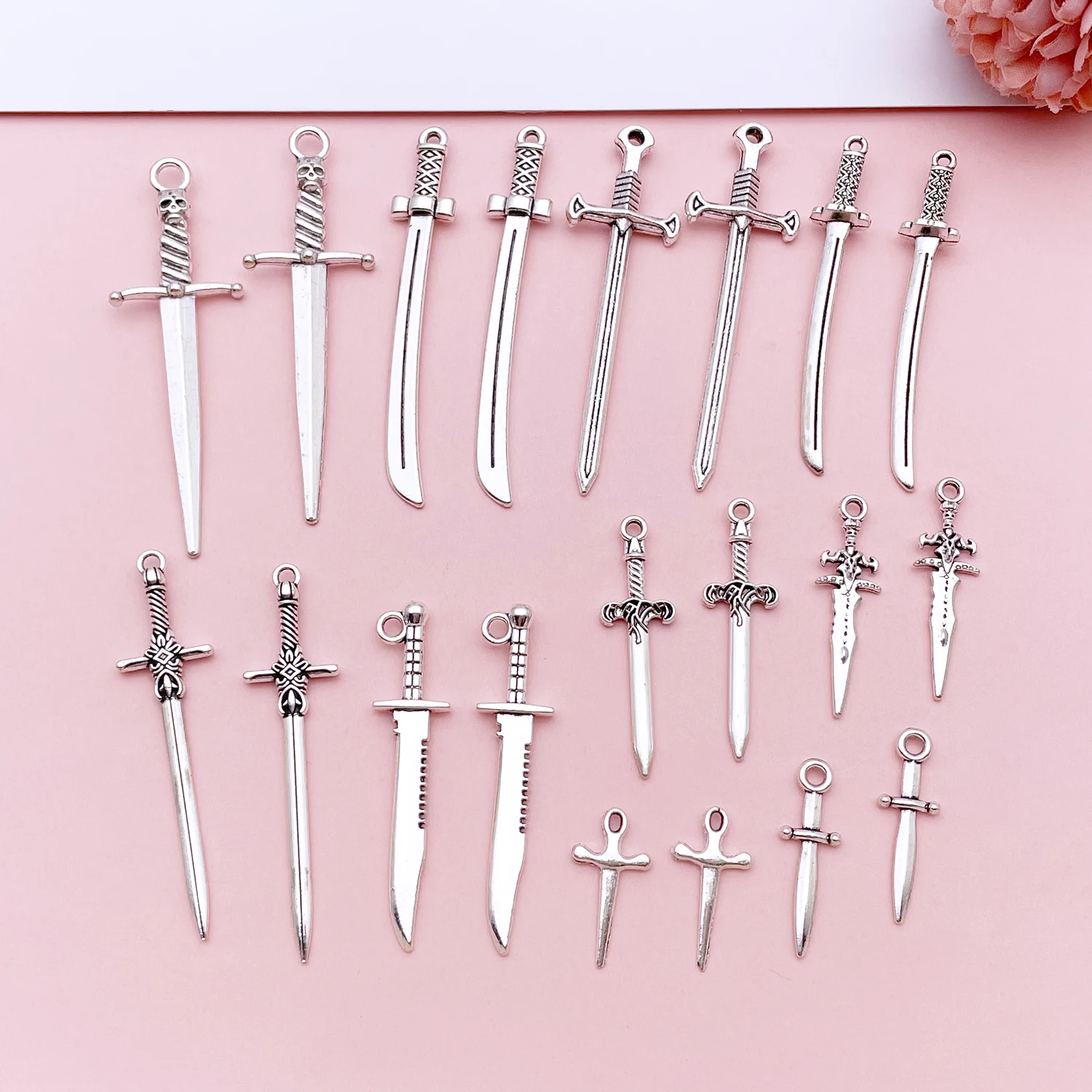 2pcs/20pcs Alloy Ancient Silvery Small Sword Weapon Pendant Jewelry Making DIY Earrings Charms for Jewelry Bracelets Necklace