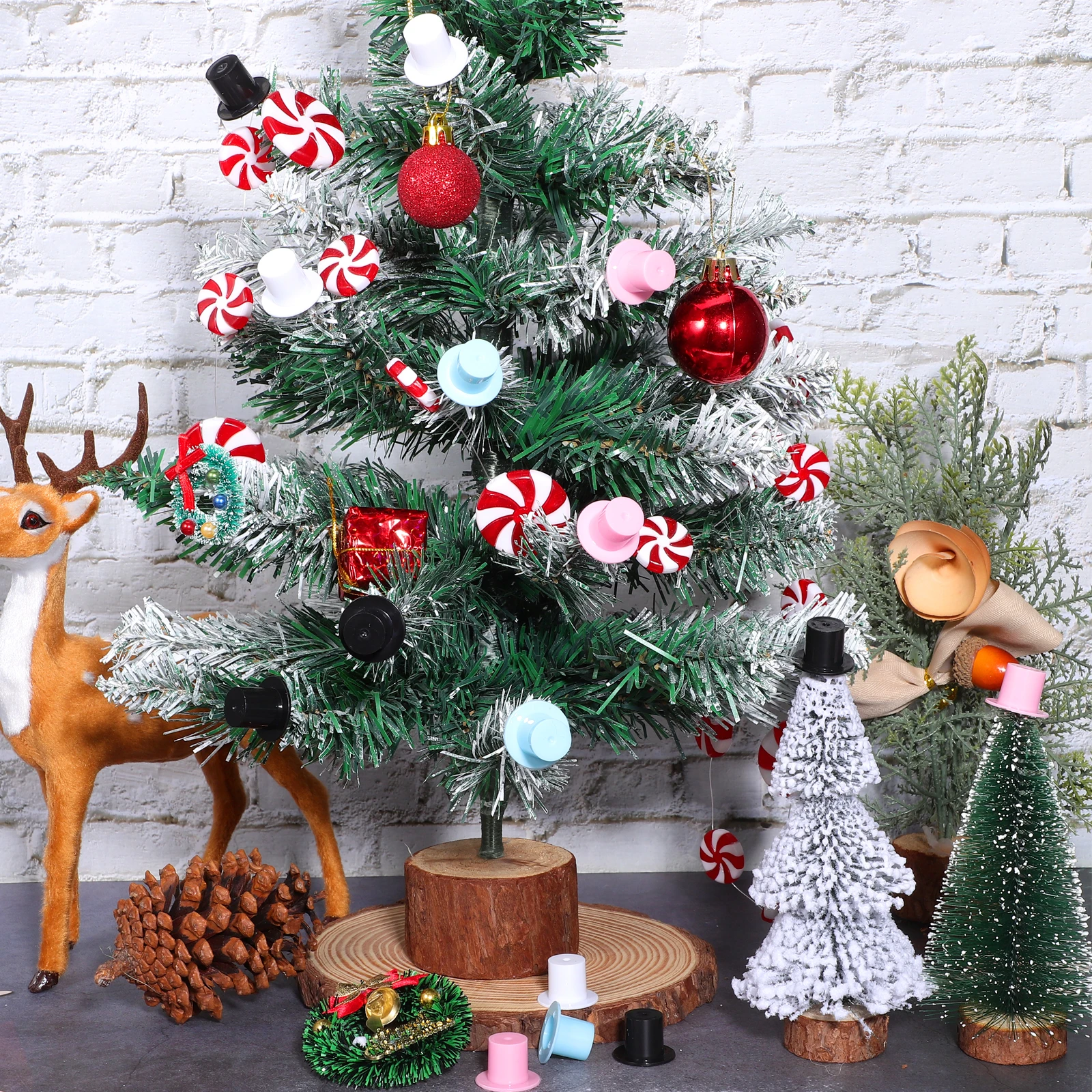 

100 Pcs Mini Plastic Clown Hat Kit Kleiner Schwarzer Zylinder Christmas Decorations for Crafts Brown Colored Hats Box Top