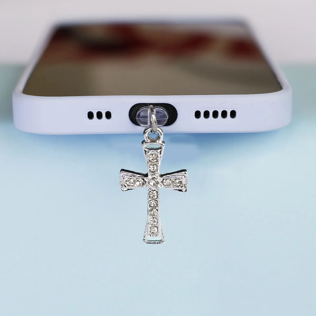 Handy-Staubschutz-Anhänger mit Strass-Herz und Kreuz, Dekorationszubehör für iPhone und Type-C-Anschlüsse, Schön – Detail 8