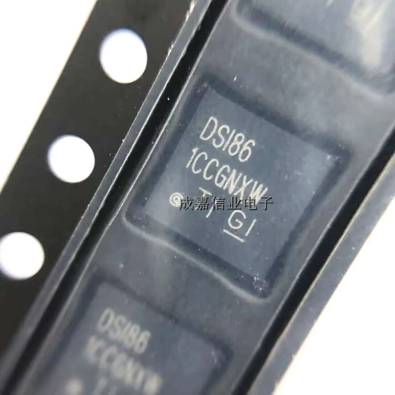 10pcs/Lot SN65DSI86ZQER BGA-64 MARKING;DSI86 LVDS Interface IC MIPI DSI BRIDGE TO eDP Operating Temperature:- 40 C-+ 85 C