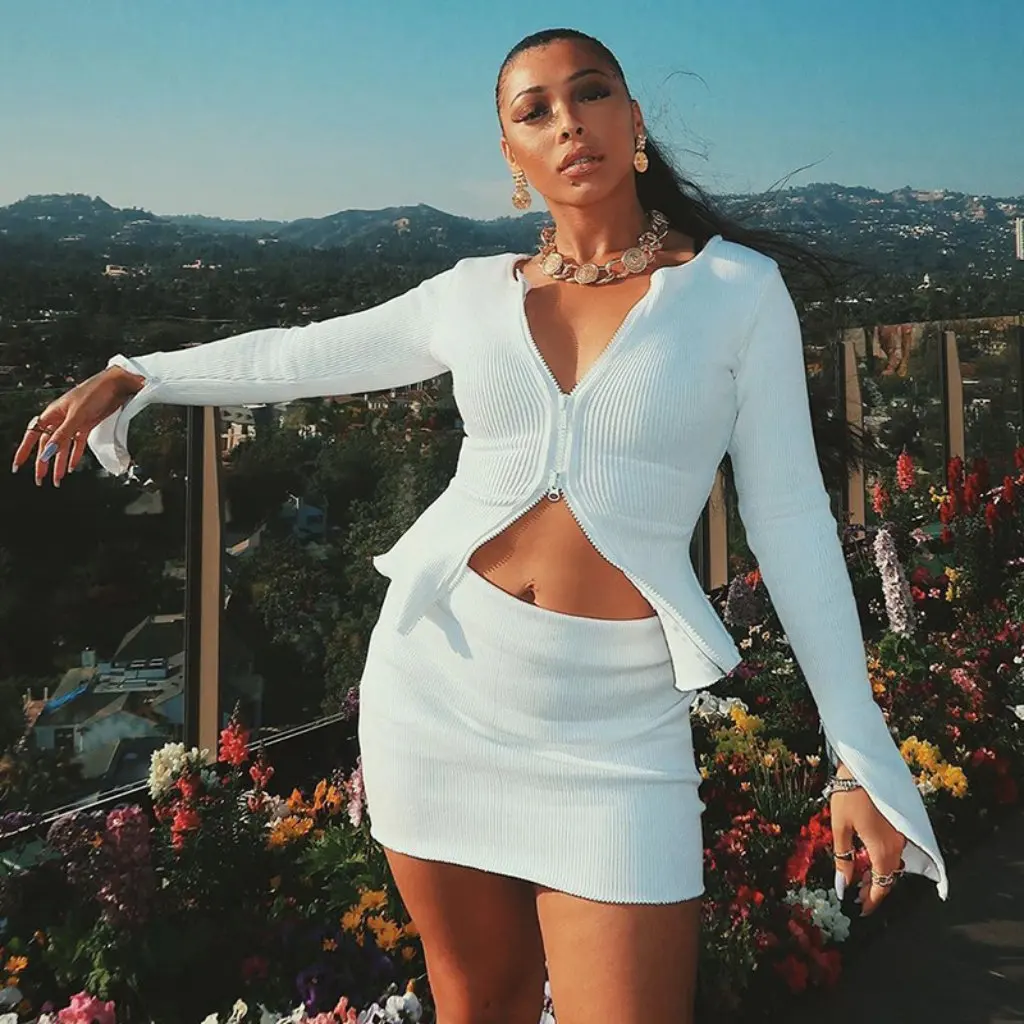 Frühjahr/Sommer Damenmode Doppelreißverschluss Langarm Geripptes, figurbetontes kurzes Kleid im europäischen und amerikanischen Stil Neu