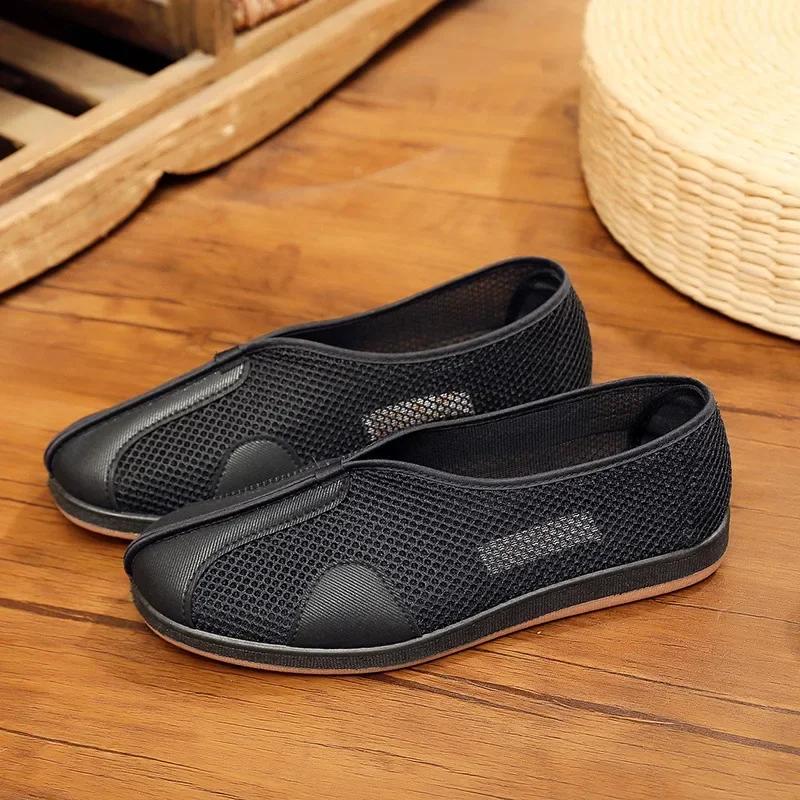 

Men's 2025 Summer mesh breathable hollow out ethnic style old Beijing cloth shoes mesh work shoes for men （Take one size larger）