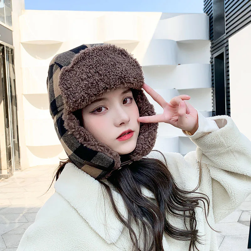 

Winter Vintage Women Plaid Cute Bear Embroidery Plush Ski Russian Bomber Hats Warm Windproof Ear Protection Earflaps Pilot Cap