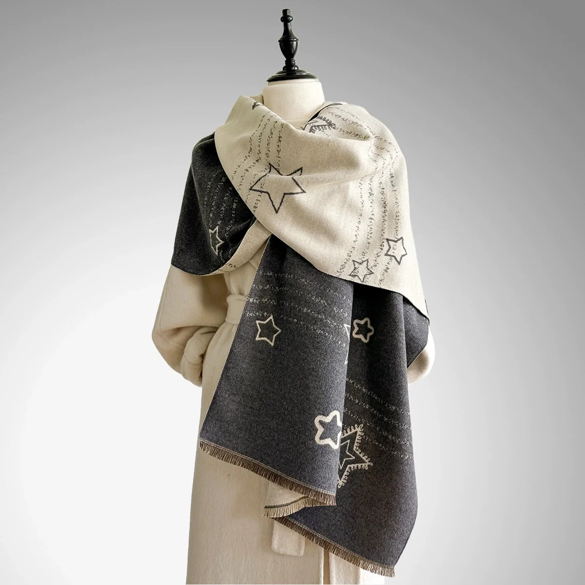 

Elegant Floral Jacquard Pashmina Shawl for Women - Winter Thick Warm Tassel Design Double-Sided Coldproof Windproof Blanket