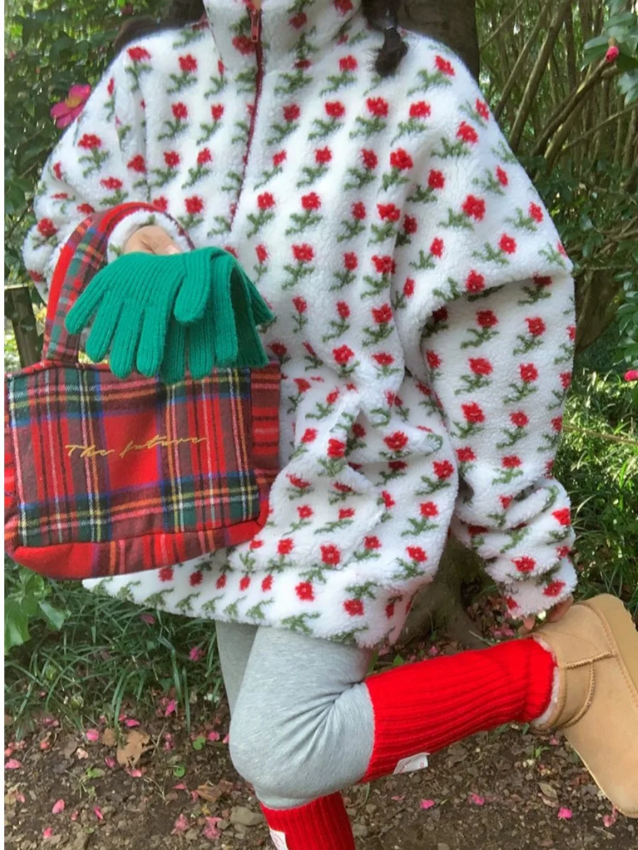 سترة شتوية نسائية جديدة بتصميم عصري مضاد للشيخوخة، دافئة وفرو مع نقش زهري، ياقة ملونة متعددة الاستخدامات، أسلوب عملي