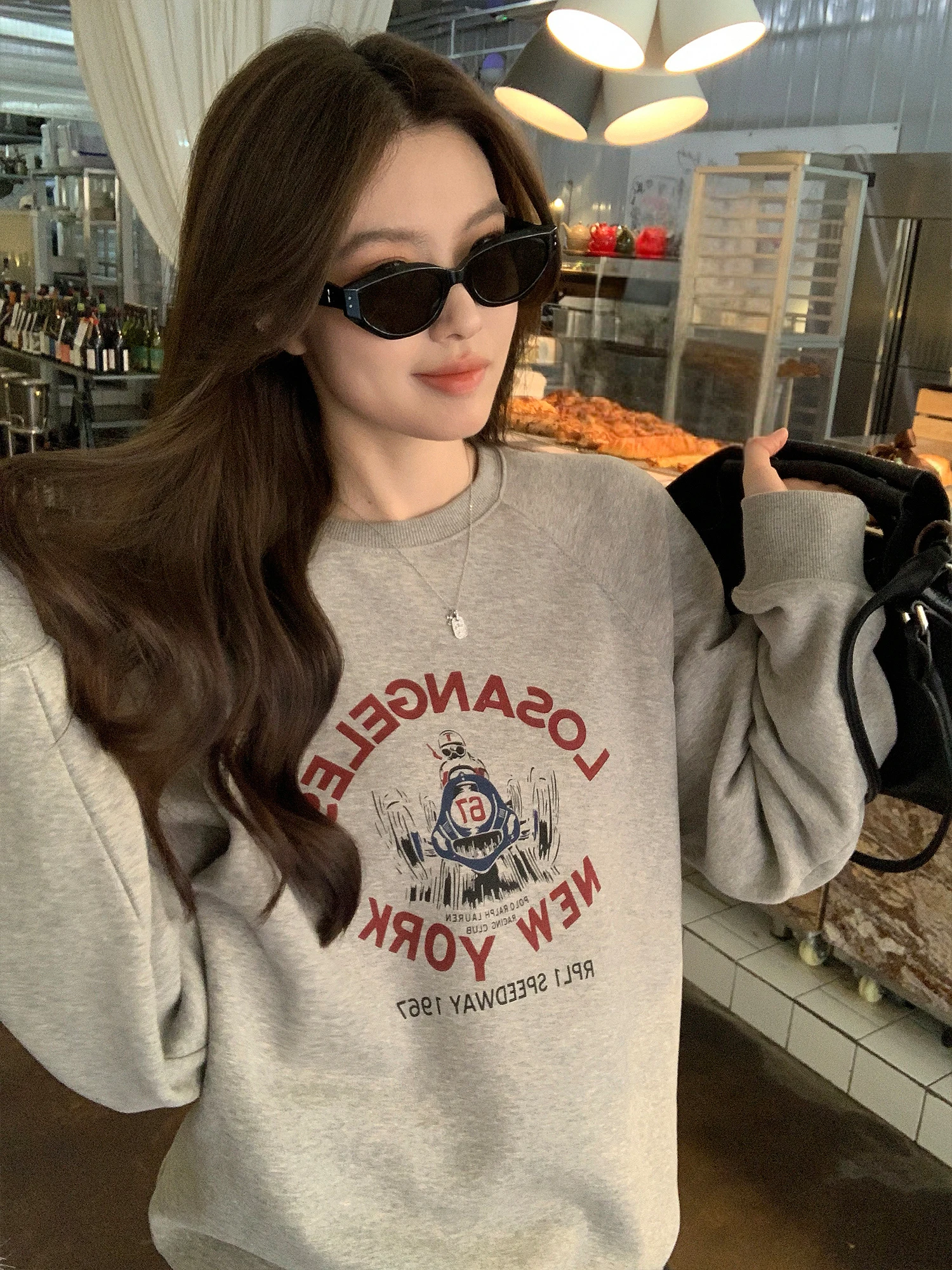 

Женский свитшот с круглым вырезом, пушистый, с ретро-принтом, удобный, комфортный, весна 2026, новинка, повседневный стиль