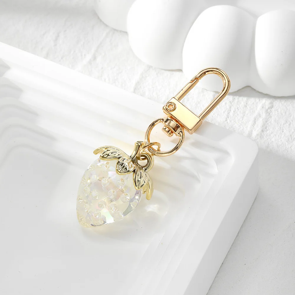 Transparent Strawberry Keychain Cute Acrylic Fruit Pendant Keyring Mobile Phone Bag Charm For Women Car Key Chains DIY Ornament view 4