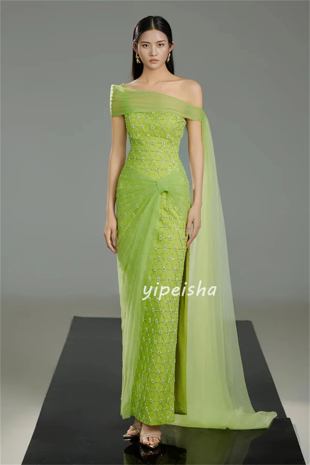 カスタマイズされた絶妙なエレガントなラインストーンビーズ装飾ストレートオフショルダー足首丈ドレスイブニングドレスクラシックにマッチ