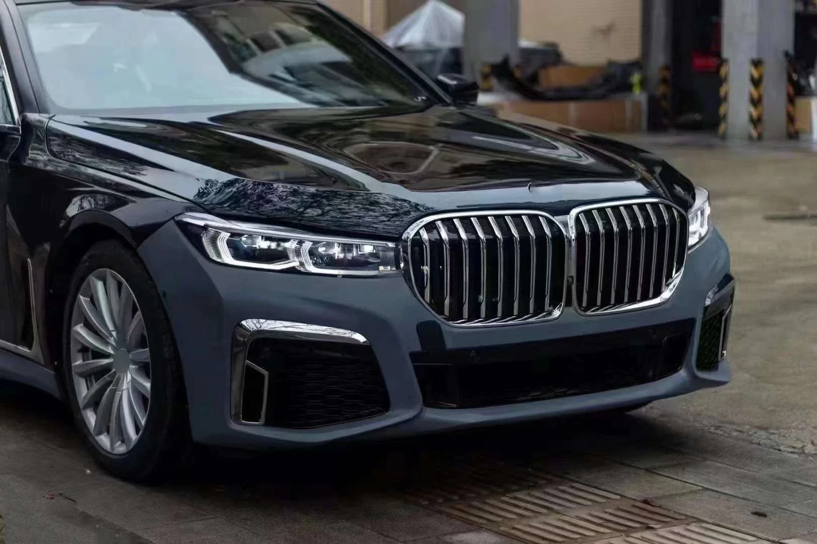 Old upgrade new bodykit For 2007+ BMW 7 Series F01 F02 upgrade G11 G12 car bumper M sport Engine Hood Fenders headlights