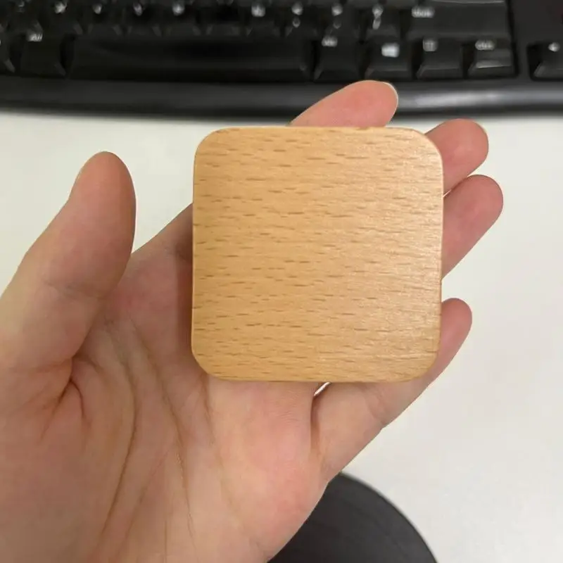 

652F Easy to Read Scale on 2m Wooden Case Tape Measure for Contractors Hobbyists