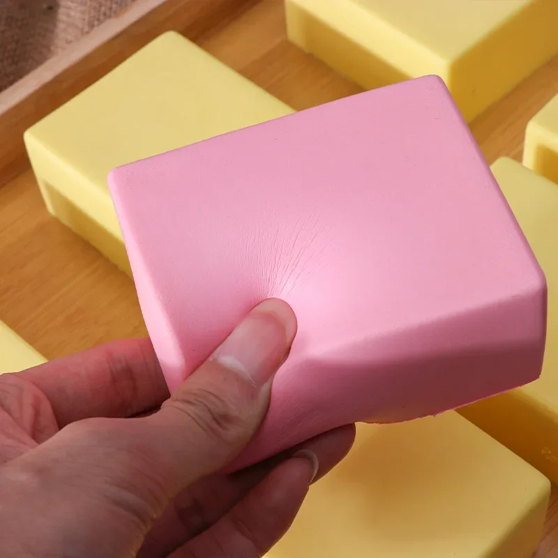 4pcs 시뮬레이션 음식 어린이 게임 짜기 장난감 스트레스 릴리프 장난감 및 스트레스 완화 도구 탄력 환기 장난감