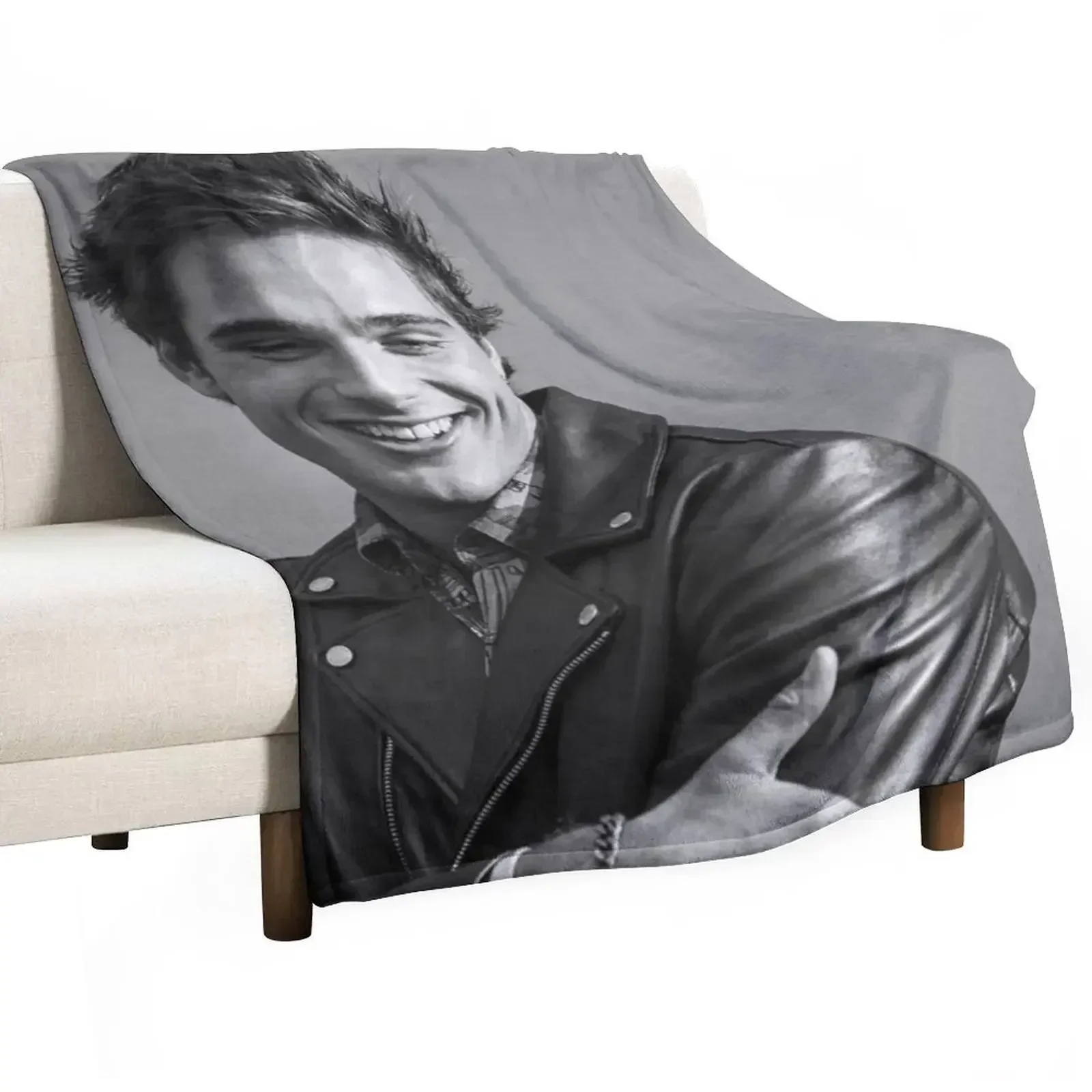 Jacob Elordi Throw Blanket for winter Moving Blankets Sofas Of Decoration Hairys Blankets