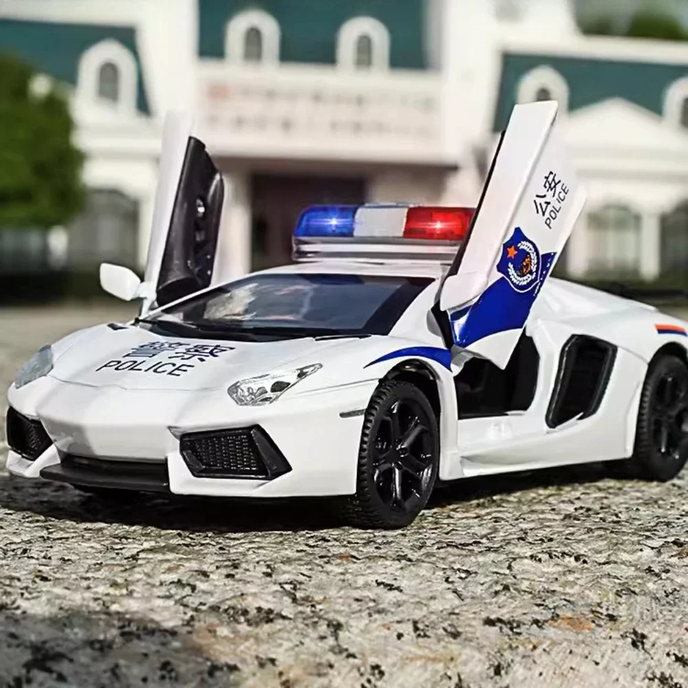 1:32 Schaal Lambor LP740 Politieauto Speelgoed Model Simulatie Diecast Deuren Geopend Pull Back Legering Modellen Kinderen Speelgoed Collectie Geschenken