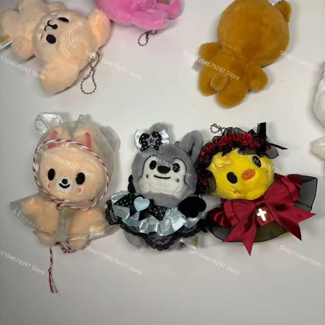 

SKZOO Stray Kids Keychain Blue Black Polka Dot Skirt Plush Doll Cute Hair Clip Children Adult Toy Fans Gift Pendant Accessories
