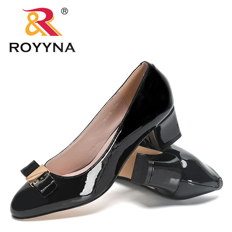 ROYYNA 2023 New Designers Brand Shoes Thick Heel Pumps Women Patent Leather Round Toe Square Heels Party Shoes Ladies Handmade