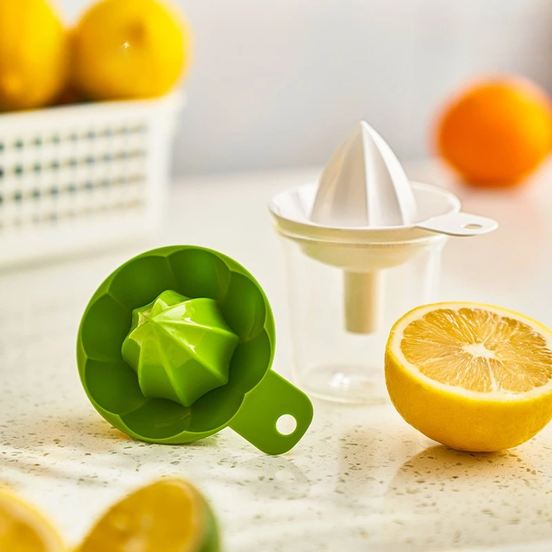 1Pc Portable Mini Fruit Manual Juicer Juice Cup Squeezer with Funnel 2 in 1 Orange Lemon Juice Squeeze Tool kitchen Supplies