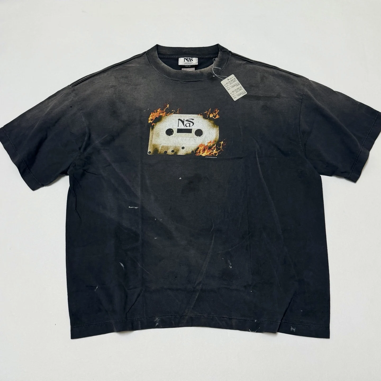 

Nice Washed SAINT Flame Cassette Radio Print Vintage T Shirt Men Women Oversize Tee Tops T-Shirt