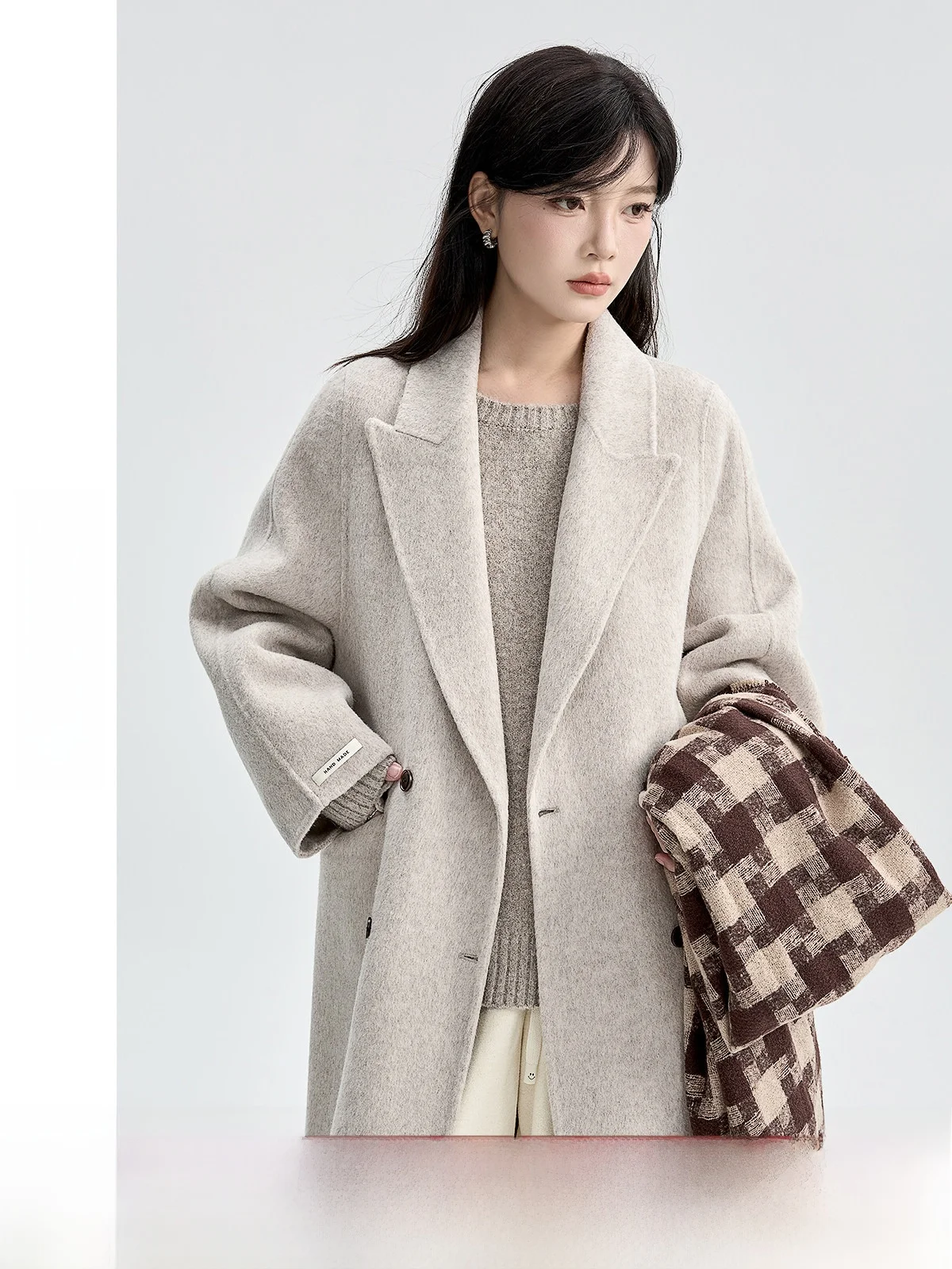 

Двустороннее шерстяное пальто для женщин Зима 2025: Новинка, ретро-дизайн, высокое качество, свободный крой, длинное, средней длины