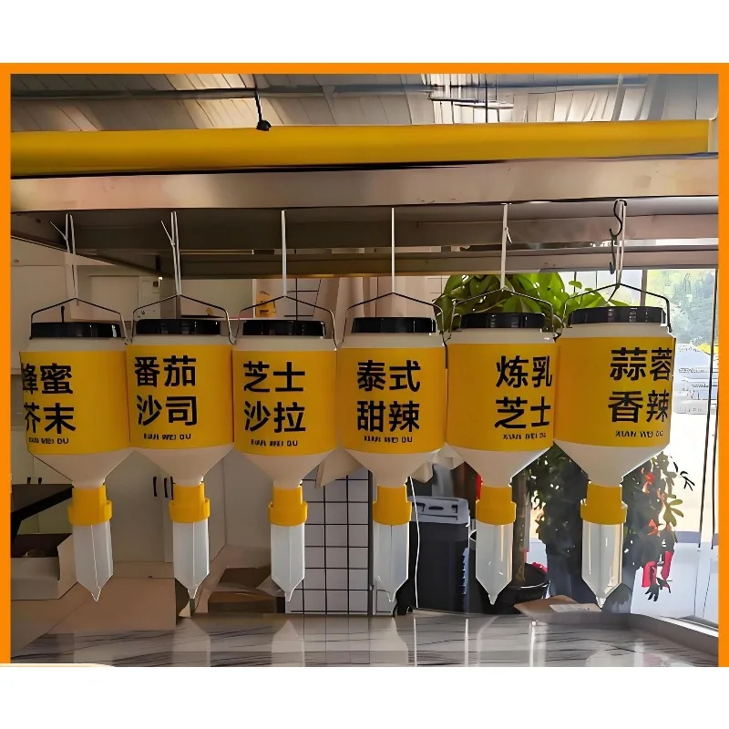 Commercial hanging sauce squeeze bottle, food grade large-capacity sauce squeeze bottle hanging bottle seasoning jar
