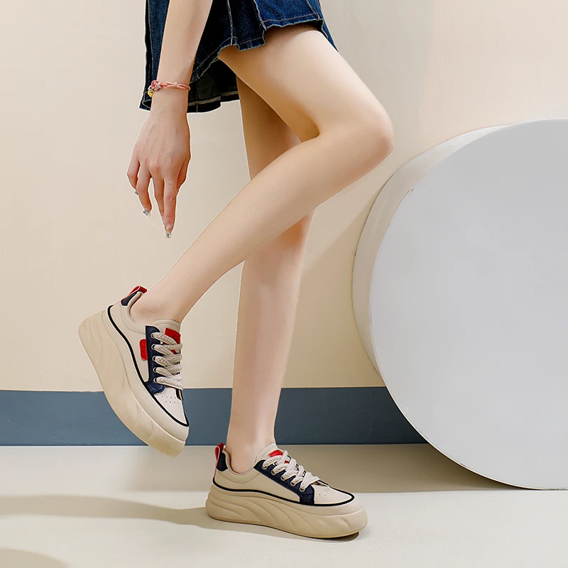 2024 Zomer Nieuwe Stijl Holle Witte Schoenen Voor Vrouwelijke Studenten, Veelzijdige Casual, Ademende, Modieuze, Antislip Vrijetijdsschoenen