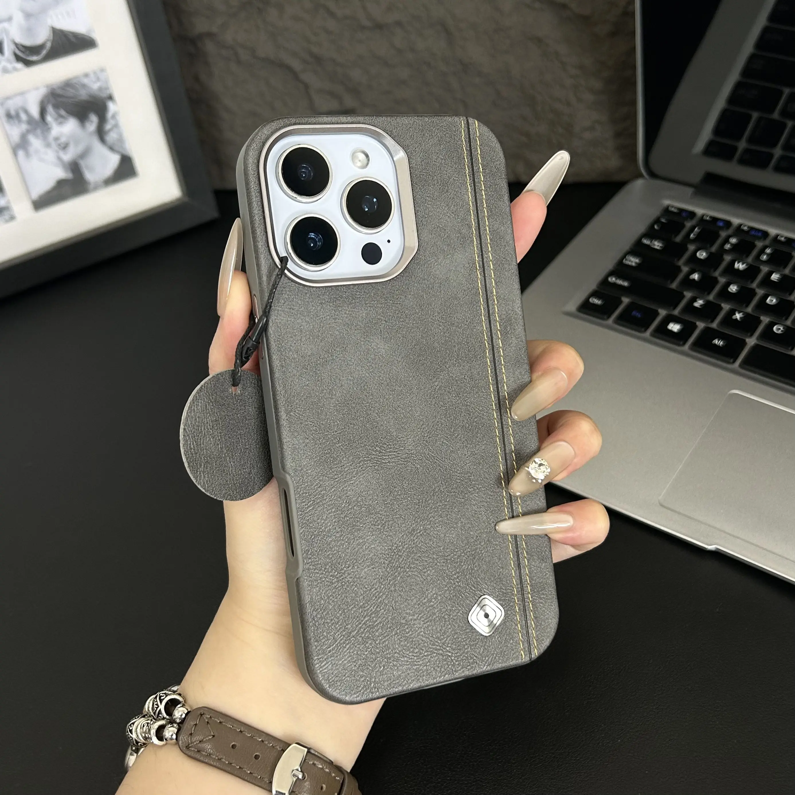 

2025 NEW Luxury Plain Leather Magnetic 17 Air Phone Cover for iPhone 17PM 15 16 Pro Max for Magsafe Magnetic Anti Fall 16PM Case