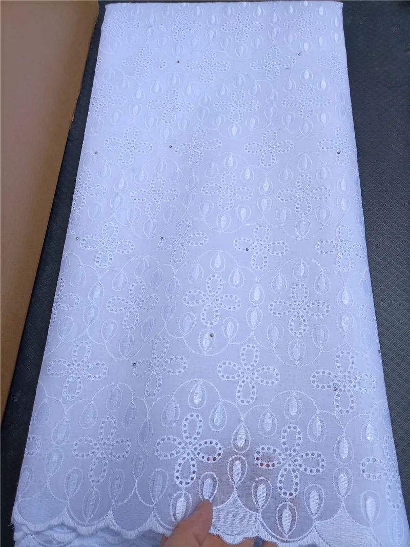 الدانتيل الأبيض النسيج النيجيري النسيج 5yrds السويسري الفوال الدانتيل في سويسرا فاتحة mariage فام الأفريقية أنقرة فستان للنساء