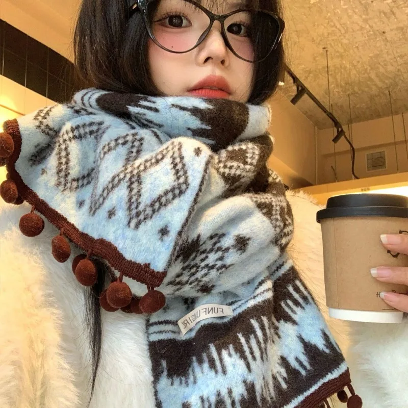 

Retro Fair Isle knit scarf for women, winter versatile warm woolen neck warmer