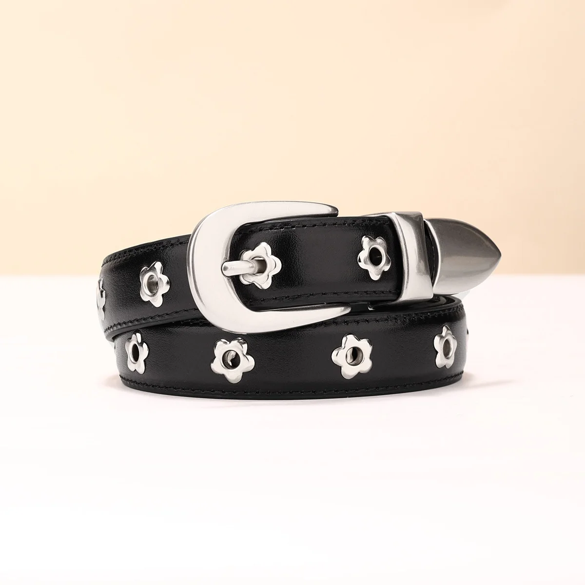 Women Slim Waist Belt Vintage Flower Eyelet Rivet Silver Pin Buckle Adjustable Fashion Accessory For Jeans Dresses Daily Wear