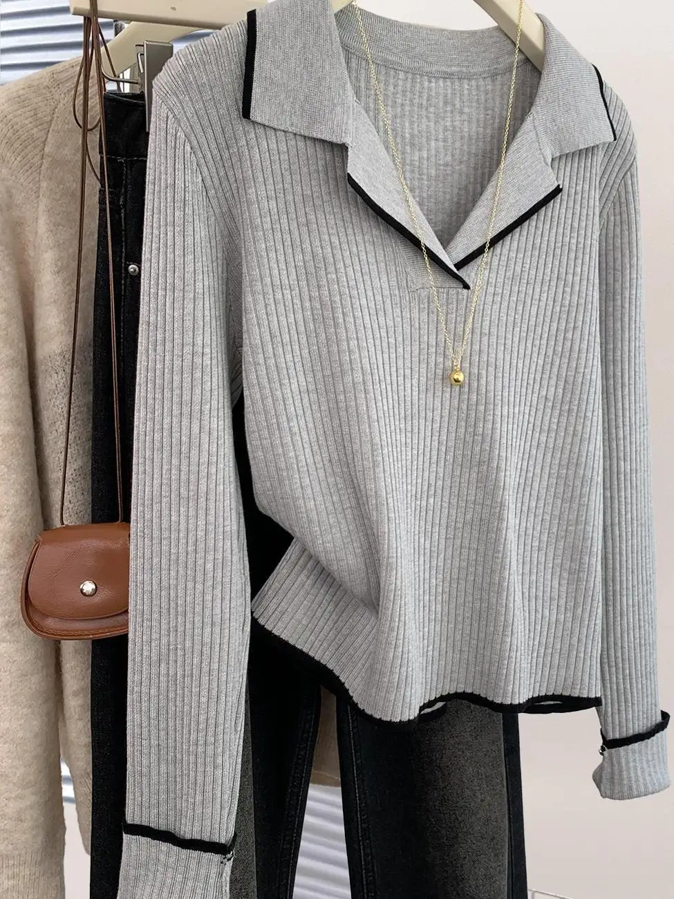 

Женский вязаный свитер с V-образным вырезом, тонкий, для ранней осени, с длинными рукавами, для повседневной носки, осень-зима