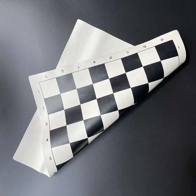 

Портативная подвижная мягкая шахматная доска с черно-белой сеткой, 34 см/13,4 дюйма, игровой аксессуар из искусственной кожи, стандартная доска